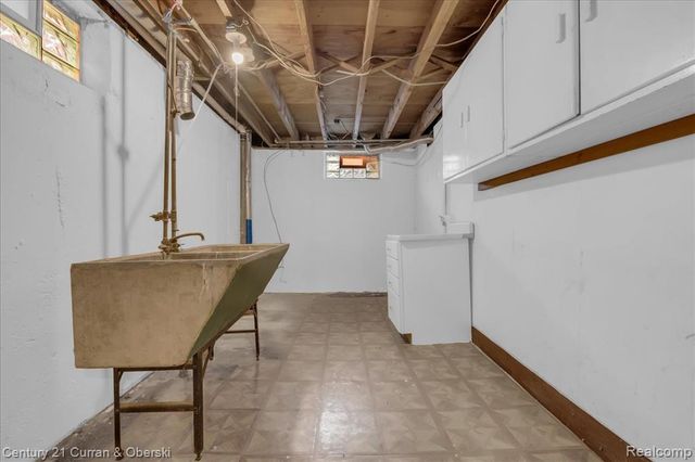 18616 Koester Street, Riverview, MI 48193