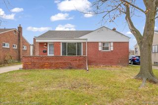 18616 Koester Street, Riverview, MI 48193