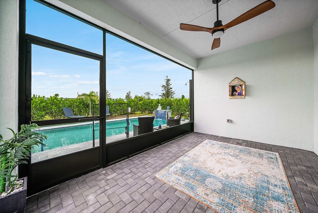 18973 WOOD STORK Way, Loxahatchee, FL 33470