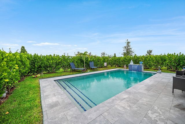 18973 WOOD STORK Way, Loxahatchee, FL 33470