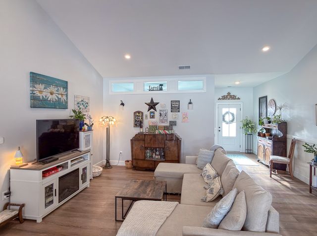 1717 S Stone Creek Boulevard, Urbana, IL 61802