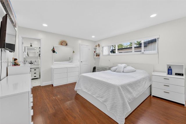 2620 NW 89th Ave, Sunrise, FL 33322