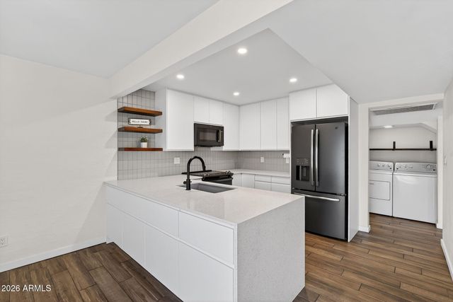 3416 N 44TH Street 62, Phoenix, AZ 85018