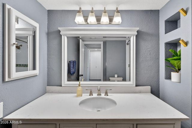 3416 N 44TH Street 62, Phoenix, AZ 85018