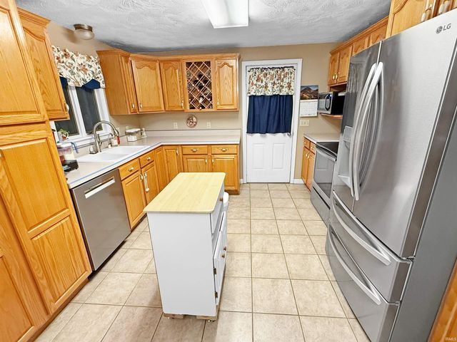 1732 W 5th Street, Jasper, IN 47546