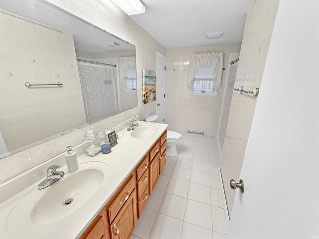 1732 W 5th Street, Jasper, IN 47546