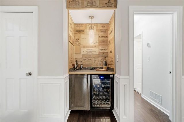 285 Windrift Court, Roswell, GA 30076