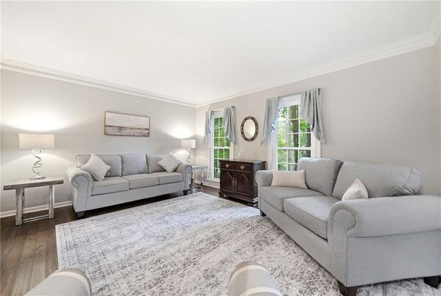 285 Windrift Court, Roswell, GA 30076