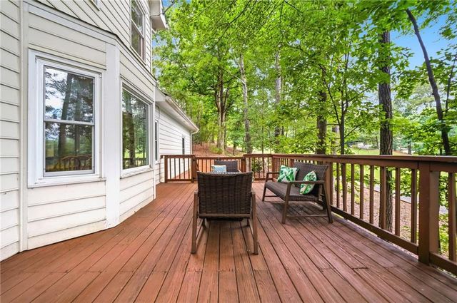 285 Windrift Court, Roswell, GA 30076