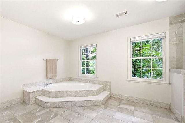 285 Windrift Court, Roswell, GA 30076