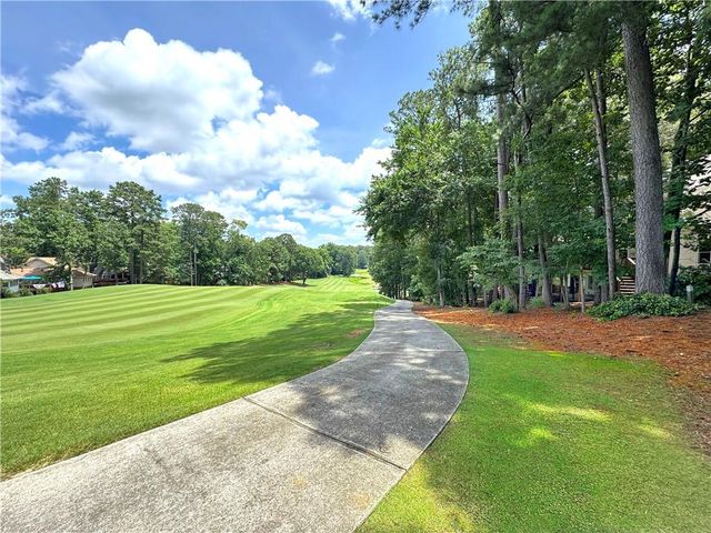 285 Windrift Court, Roswell, GA 30076
