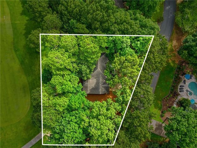 285 Windrift Court, Roswell, GA 30076