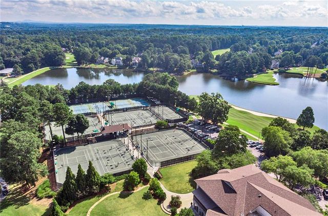285 Windrift Court, Roswell, GA 30076