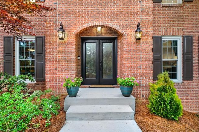 285 Windrift Court, Roswell, GA 30076