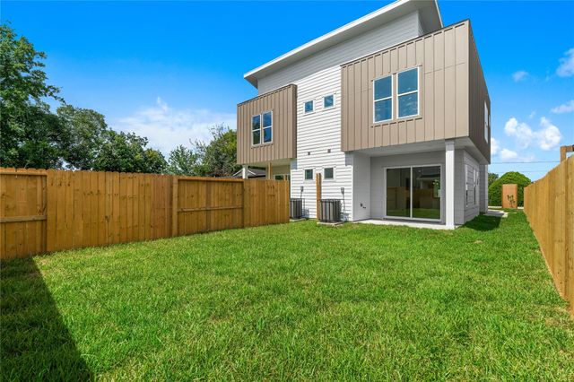 8205 Parnell Street A, Houston, TX 77051
