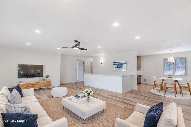 39 Salen Lane, Bella Vista, AR 72715