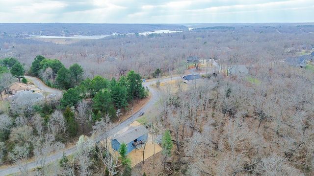 39 Salen Lane, Bella Vista, AR 72715