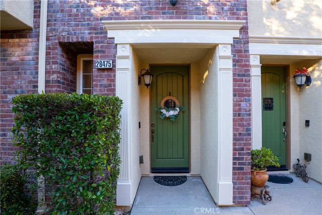 28475 Herrera Street, Valencia, CA 91354