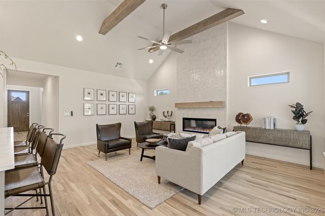 1331 N Beech Street, Broken Arrow, OK 74012