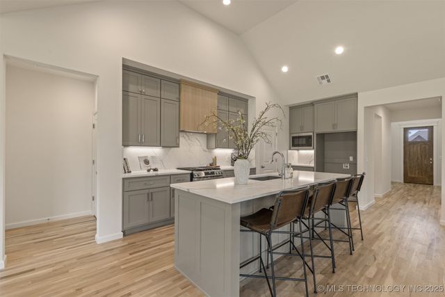 1331 N Beech Street, Broken Arrow, OK 74012