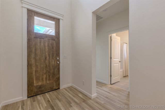 1331 N Beech Street, Broken Arrow, OK 74012