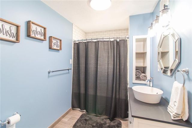 1202 S Main Street, Holden, MO 64040