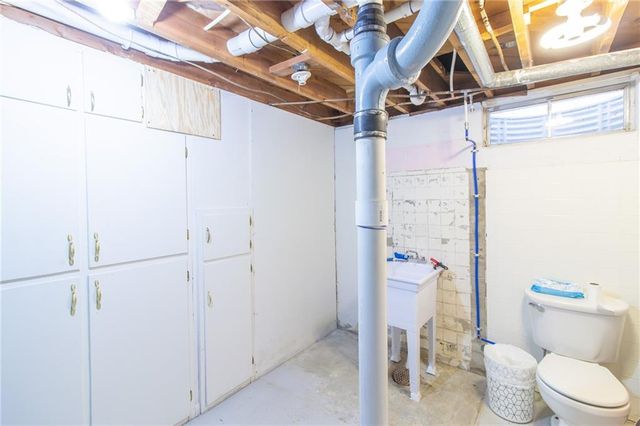 1202 S Main Street, Holden, MO 64040