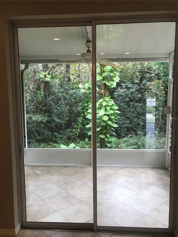 11219 CEDAR HOLLOW LANE, Tampa, FL 33618