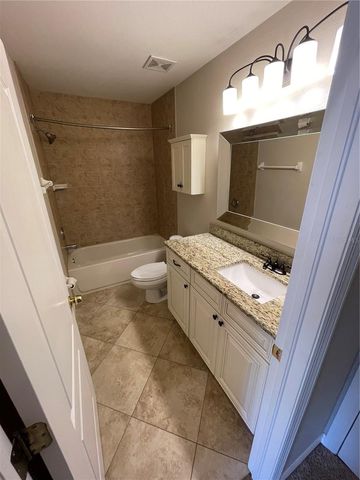 11219 CEDAR HOLLOW LANE, Tampa, FL 33618