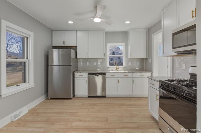 18929 Harman Street, Melvindale, MI 48122