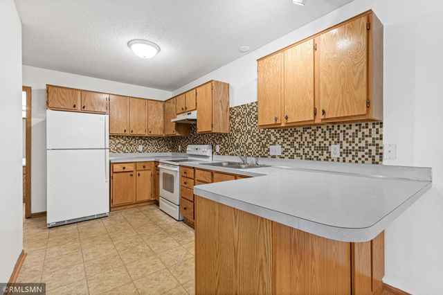 7795 Hemingway Avenue S, Cottage Grove, MN 55016