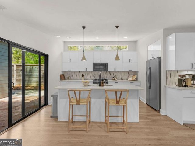 671 Clover Street SW, Atlanta, GA 30310