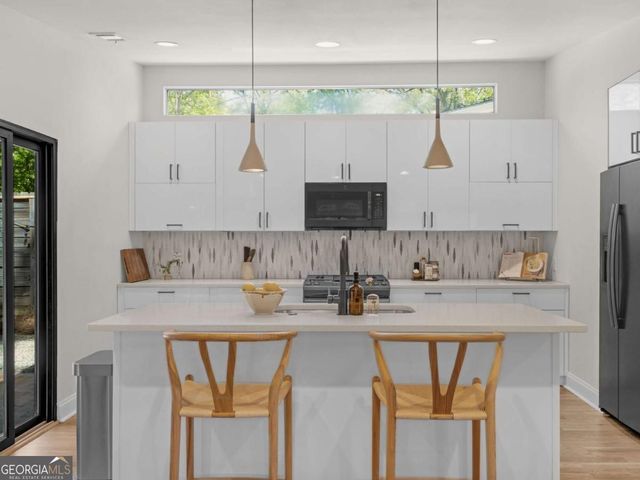 671 Clover Street SW, Atlanta, GA 30310