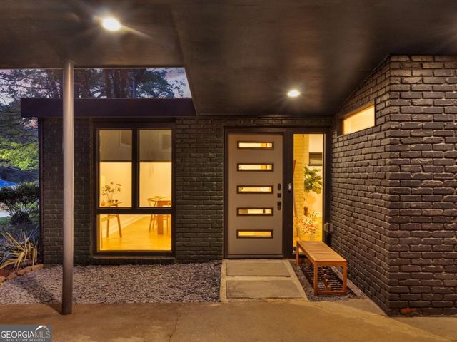 671 Clover Street SW, Atlanta, GA 30310