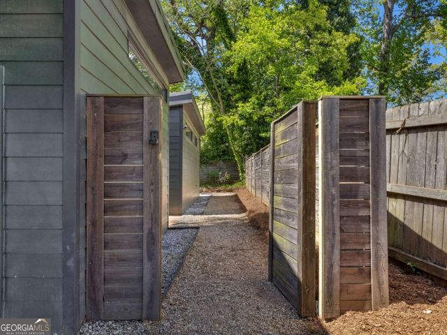 671 Clover Street SW, Atlanta, GA 30310