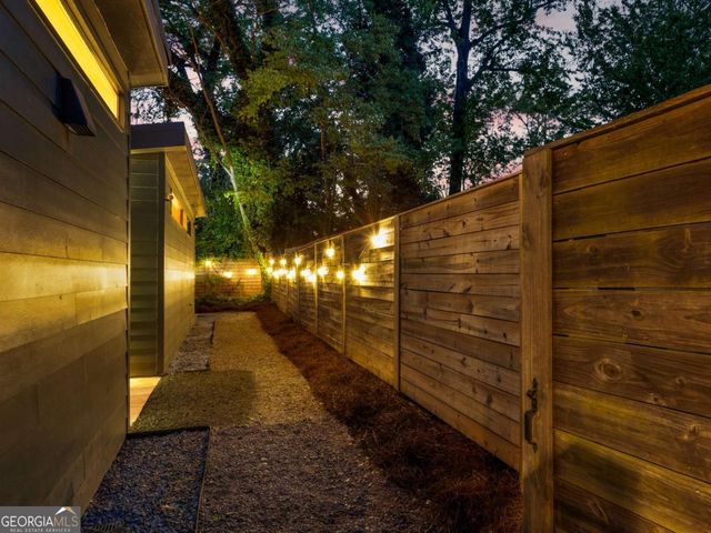 671 Clover Street SW, Atlanta, GA 30310