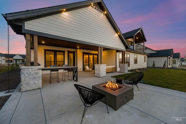 3631 N Harvest Moon Way, Eagle, ID 83616