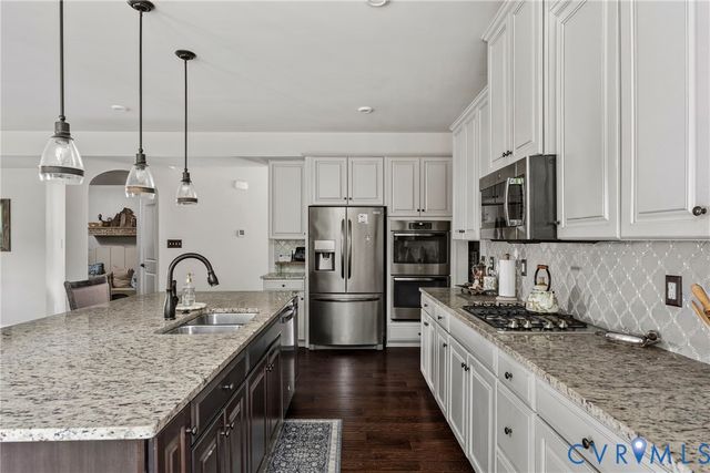 11612 Rolling Leaf Ln, Glen Allen, VA 23059