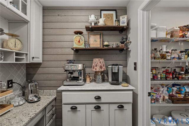 11612 Rolling Leaf Ln, Glen Allen, VA 23059