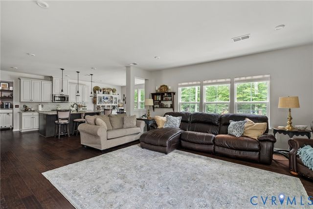 11612 Rolling Leaf Ln, Glen Allen, VA 23059