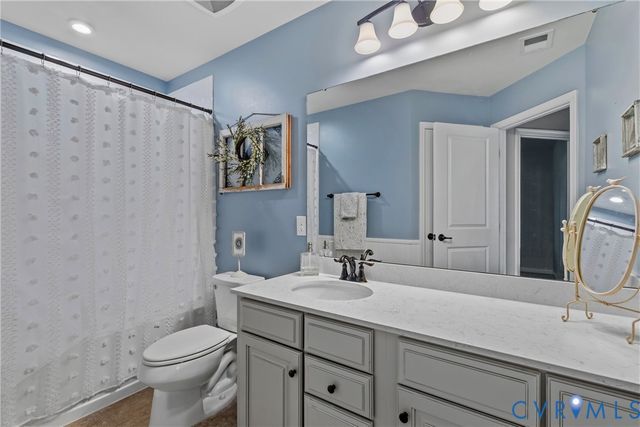 11612 Rolling Leaf Ln, Glen Allen, VA 23059
