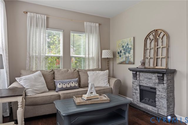 11612 Rolling Leaf Ln, Glen Allen, VA 23059