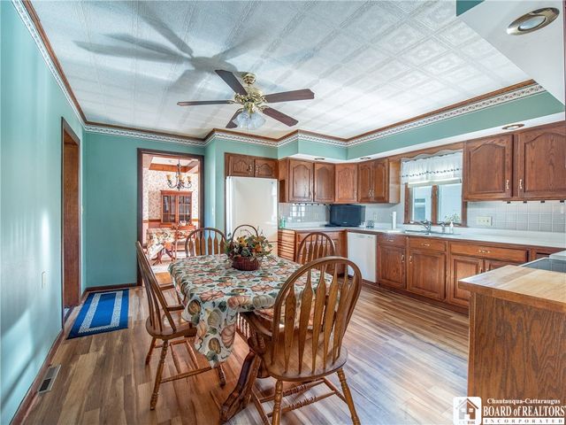 31 Liberty Street, Pomfret, NY 14063