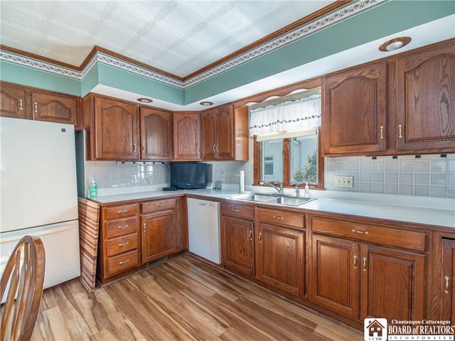 31 Liberty Street, Pomfret, NY 14063