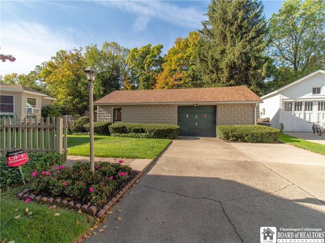 31 Liberty Street, Pomfret, NY 14063