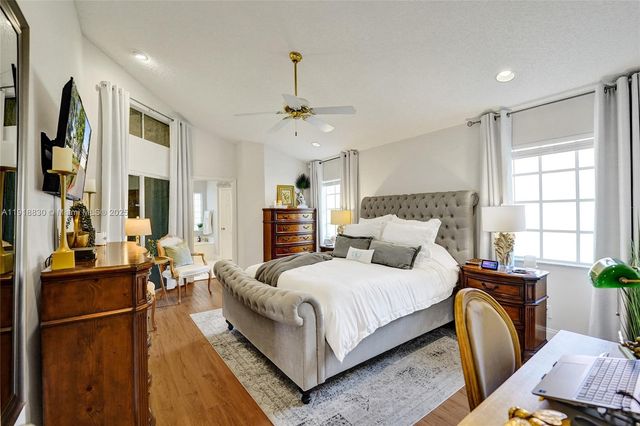 2019 Cove Ln, Weston, FL 33326