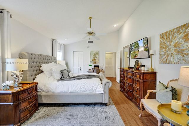 2019 Cove Ln, Weston, FL 33326