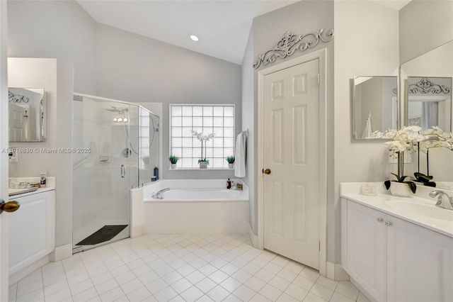 2019 Cove Ln, Weston, FL 33326