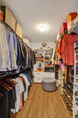 2019 Cove Ln, Weston, FL 33326