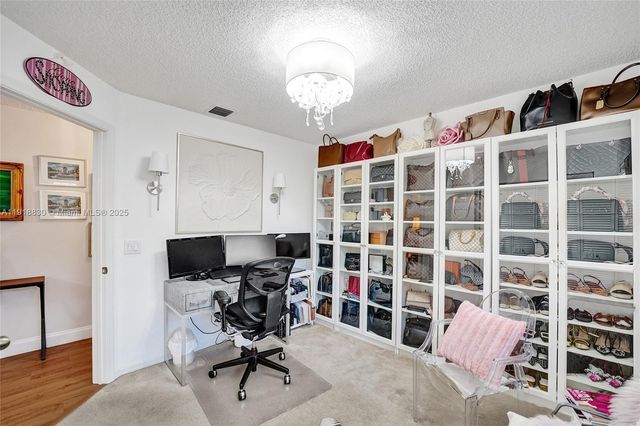 2019 Cove Ln, Weston, FL 33326